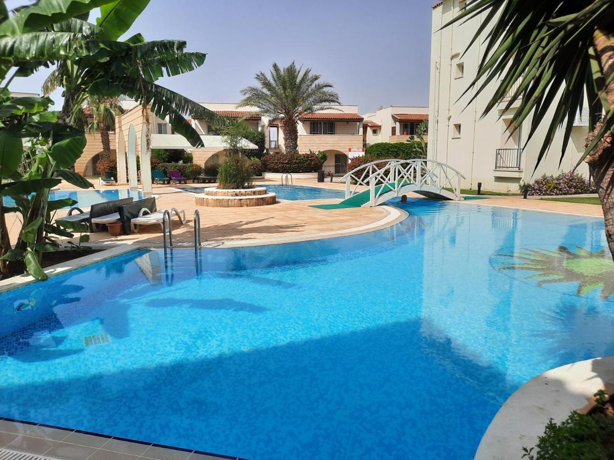 Sunrise Beach Suite B7 Gastria Exterior photo